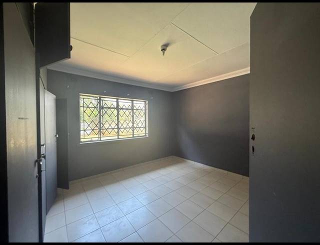 8 BEDROOM HOUSE FOR SALE IN VANDERBIJLPARK CW 6